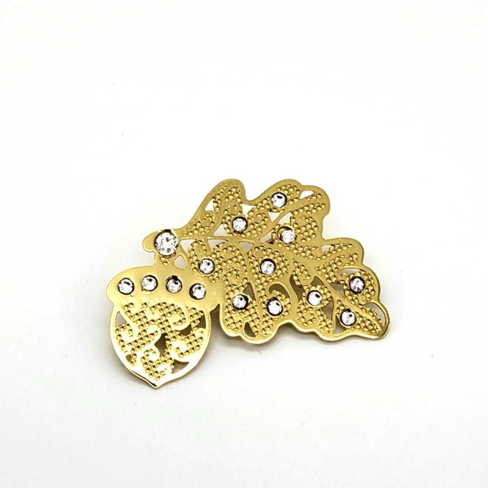 10k gold platted brass acorn pin from the Danbury Mint